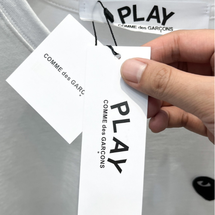 Camiseta "Black Emblem" CDG