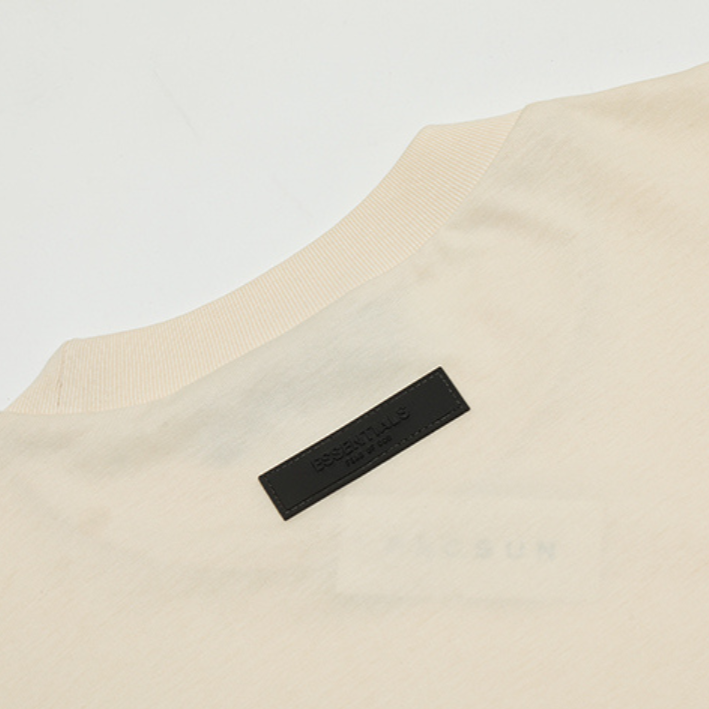 Camiseta "Fear of God" Essentials
