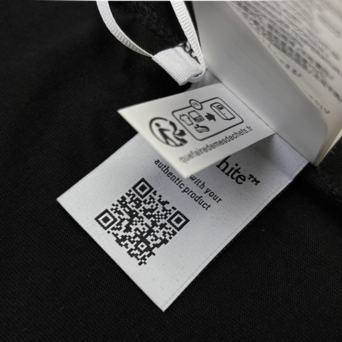 Camiseta "Arrows "23" Oversized Tee"  Off-White