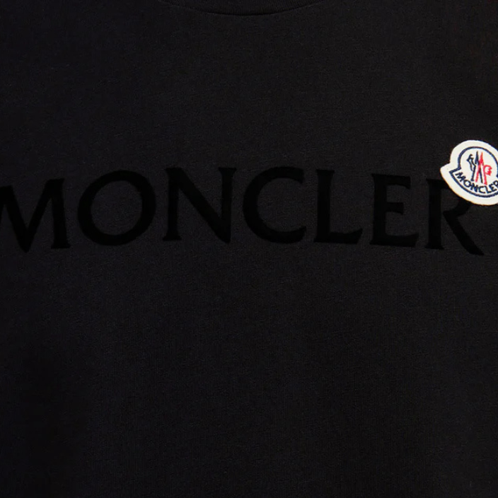 Camiseta "Com Logo Flocado" Moncler